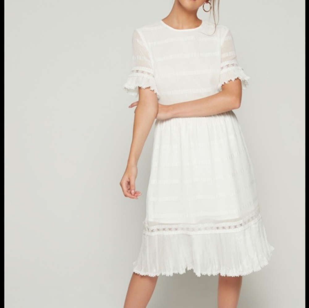 🆕Endless Rose midi white textured dress Size Small